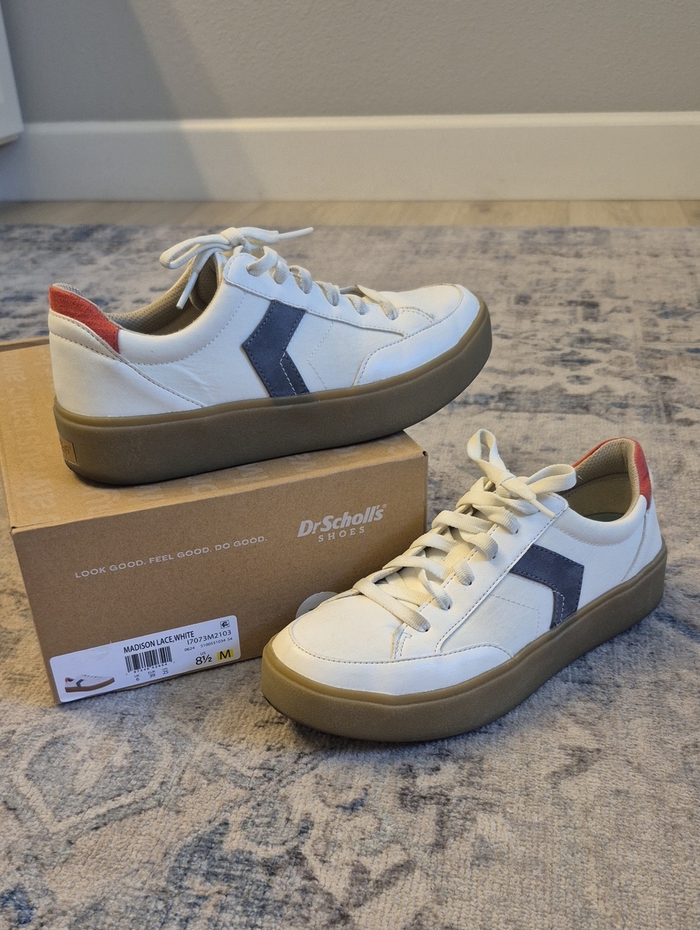 EUC Dr. Scholl's Women's Madison Lace White Lifestyle Shoes - 8.5